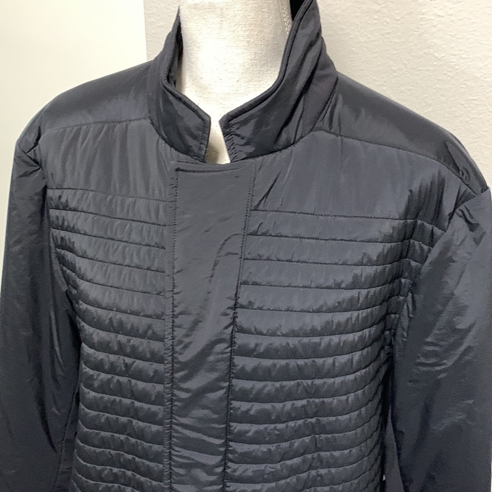 Lululemon jacket - Picture 2 of 10